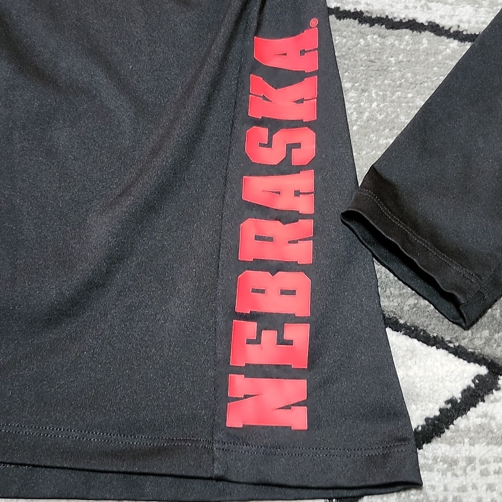 VINTAGE VS PINK 2016 REFLECTIVE TRIM HALF-ZIP NEBRASKA COLLEGIATE SHIRT JACKET - Picture 5 of 15